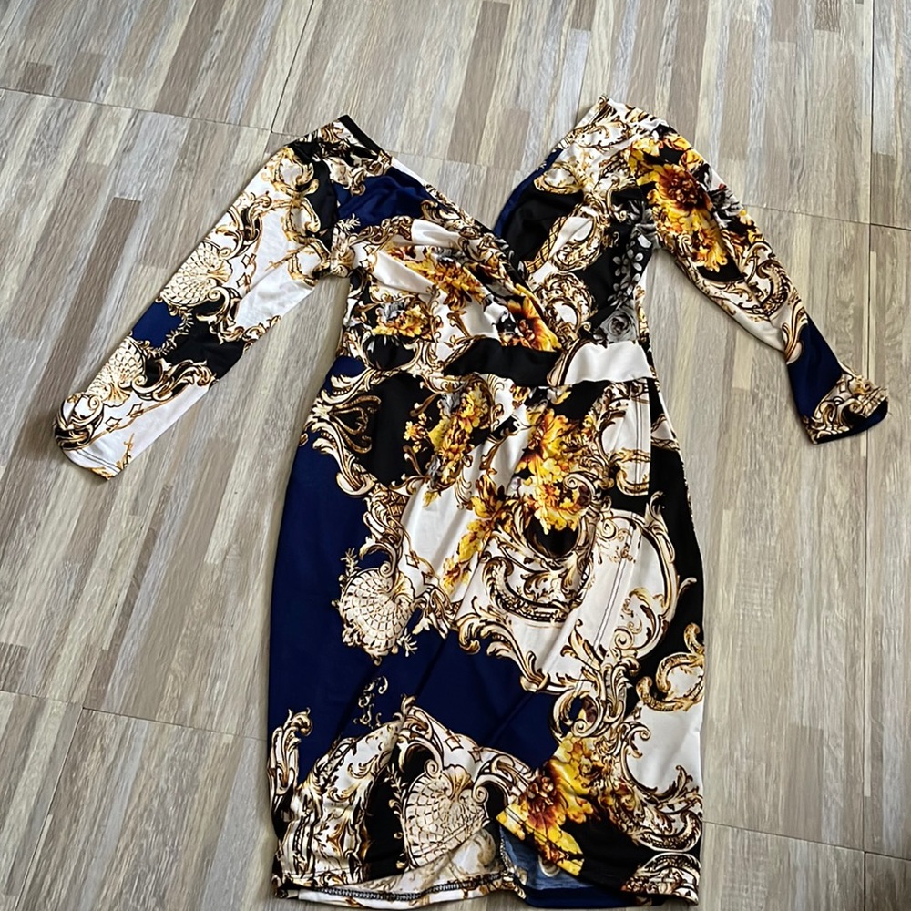 Fashion nova long sleeve dress size small (A17)